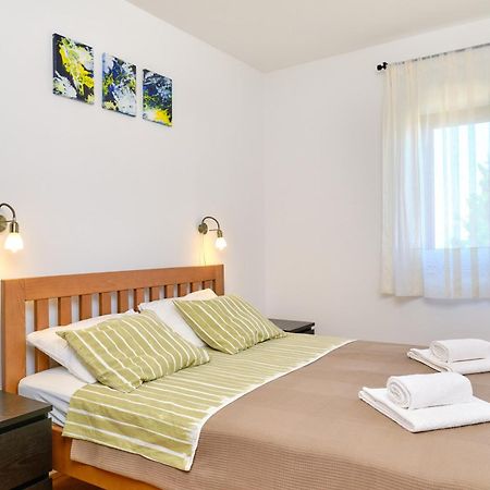 Argo Apartmani มาลีโลชินจ์ ภายนอก รูปภาพ